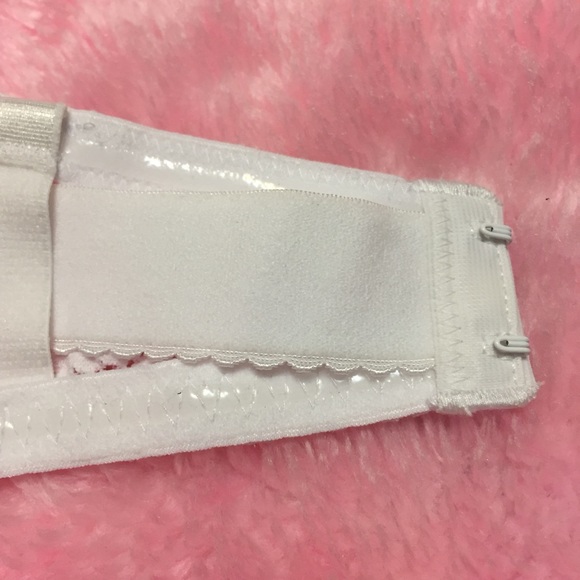 Maiden form Lace Strapless Underwire Multi-way Bra - Picture 7 of 8